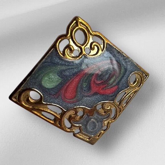 Vintage Pierced Earrings Antique Gold Tone Light Weight Square Filigree & Enamel - Picture 2 of 4